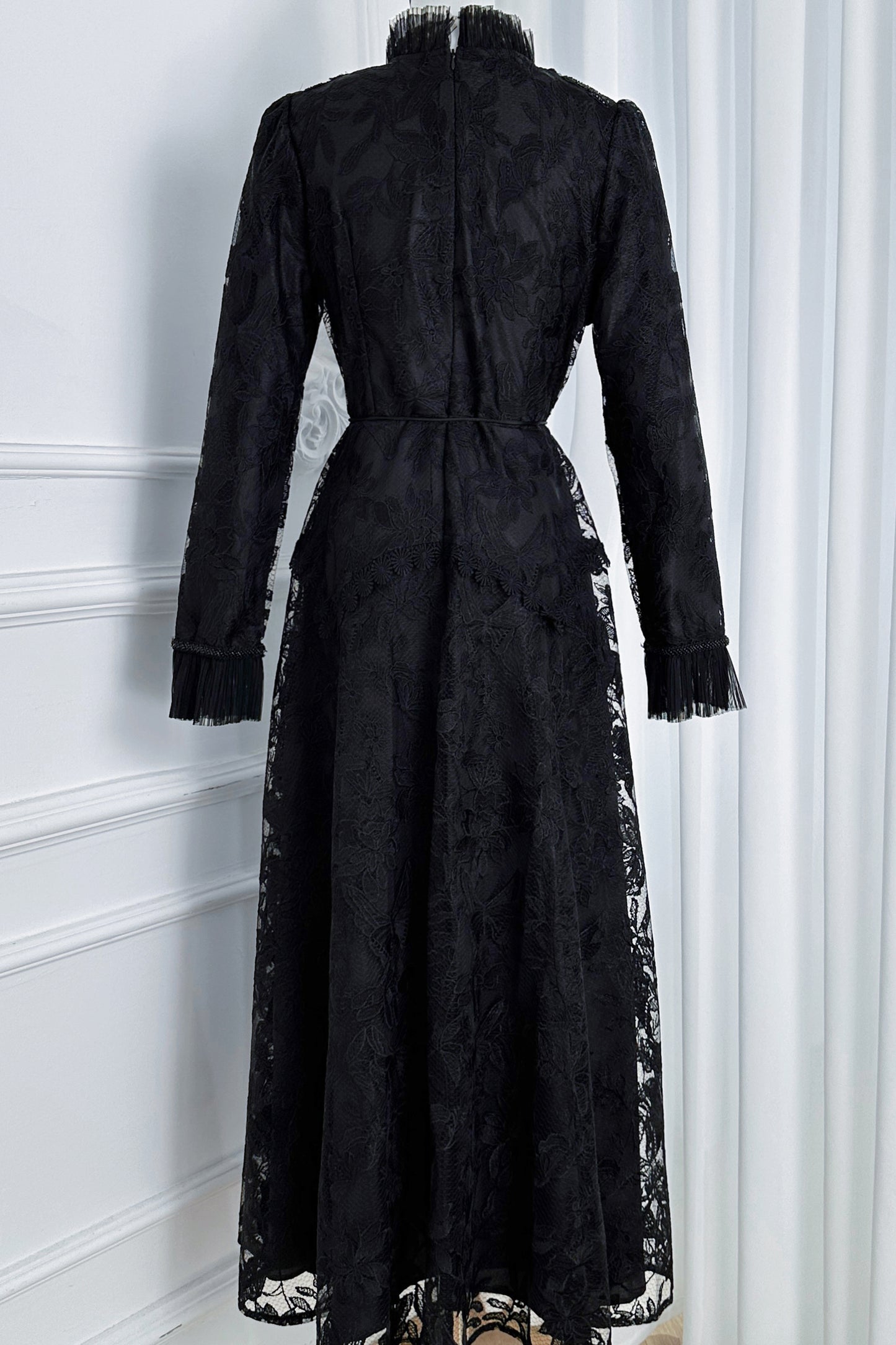 Elegant Embroidered Mesh Bead Trim Maxi Dress