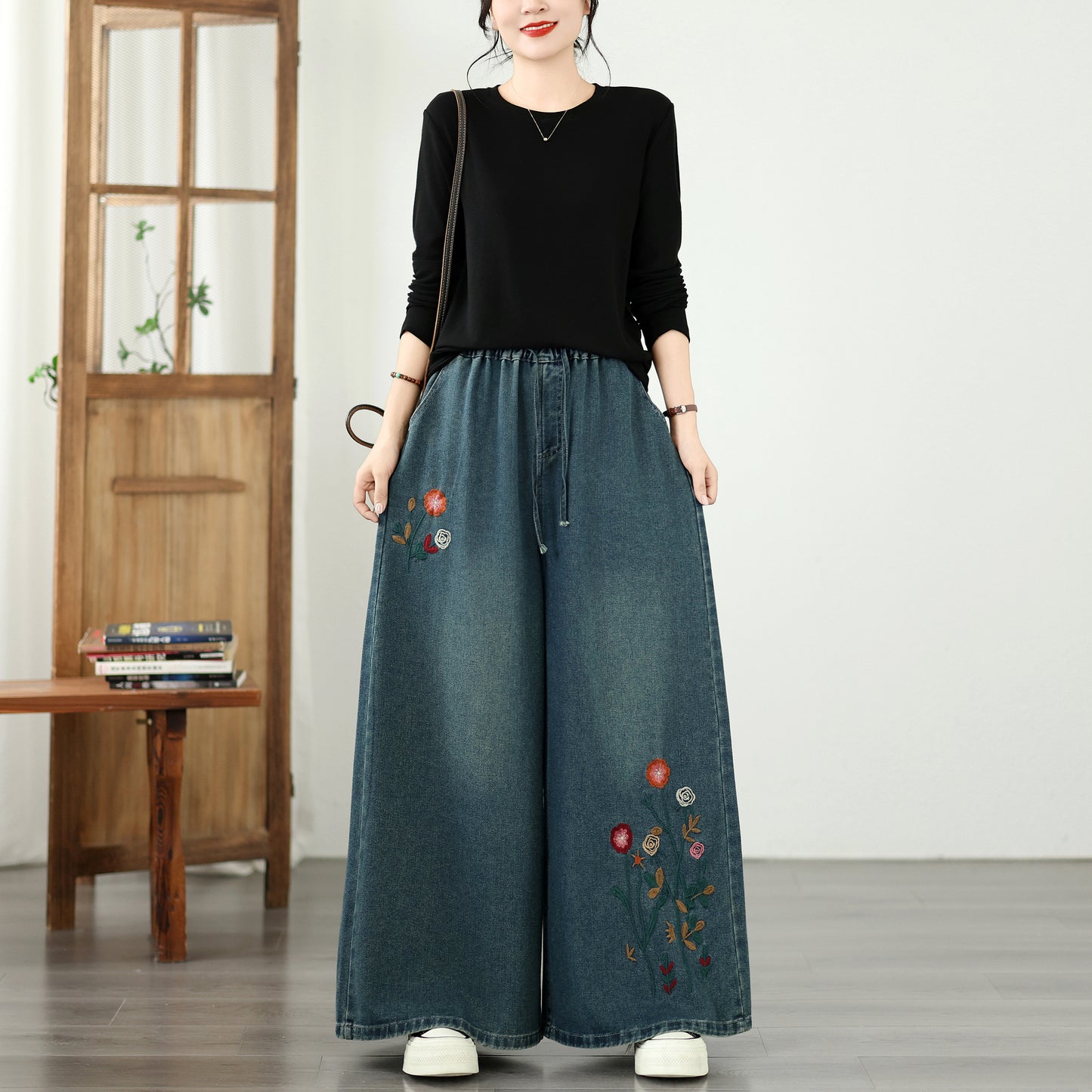 Vintage Embroidered Wide-Leg Jeans with Elastic Waist