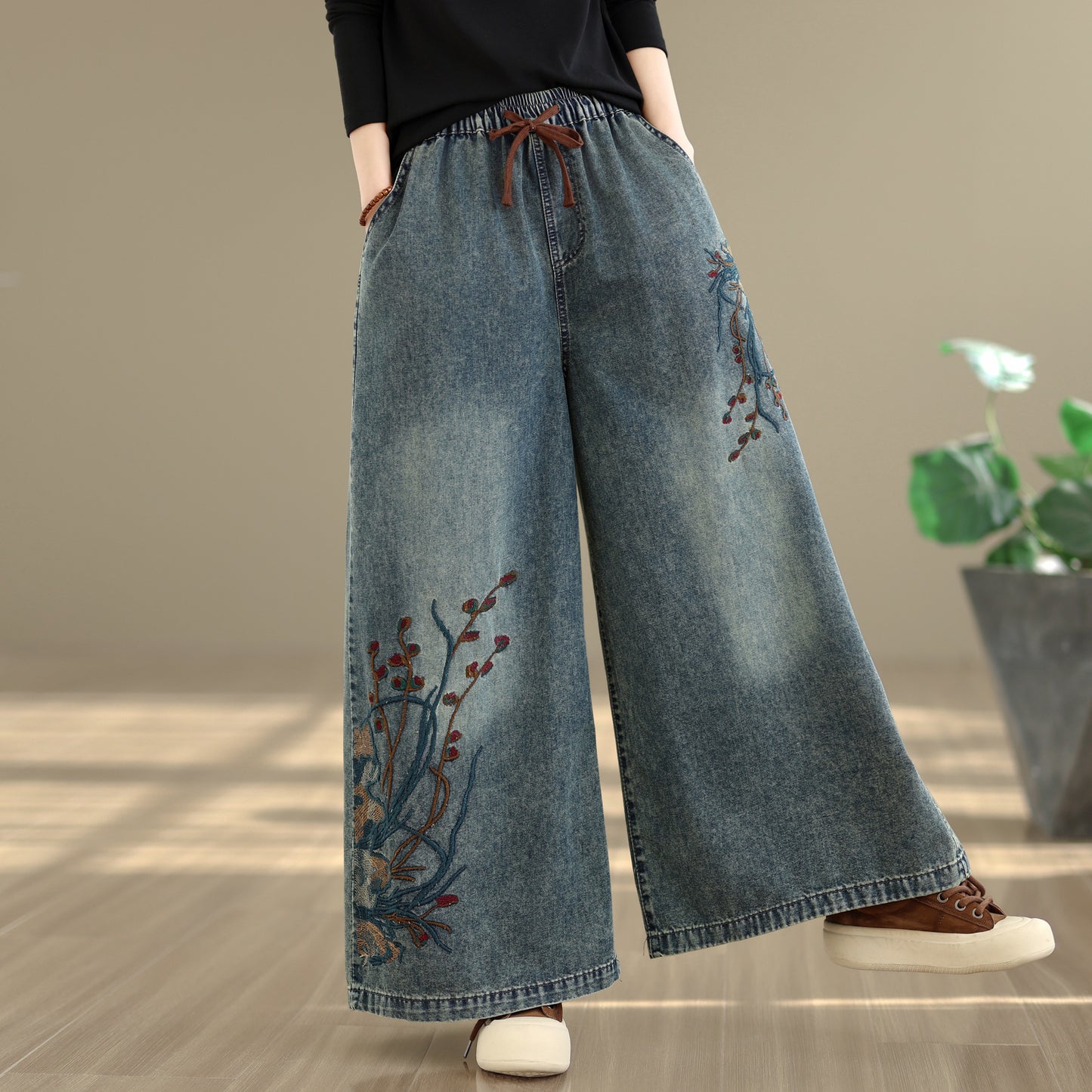 26-Women's Baggy Jeans Embroidery Wide Leg Denim - LAI MENG FIVE CATS