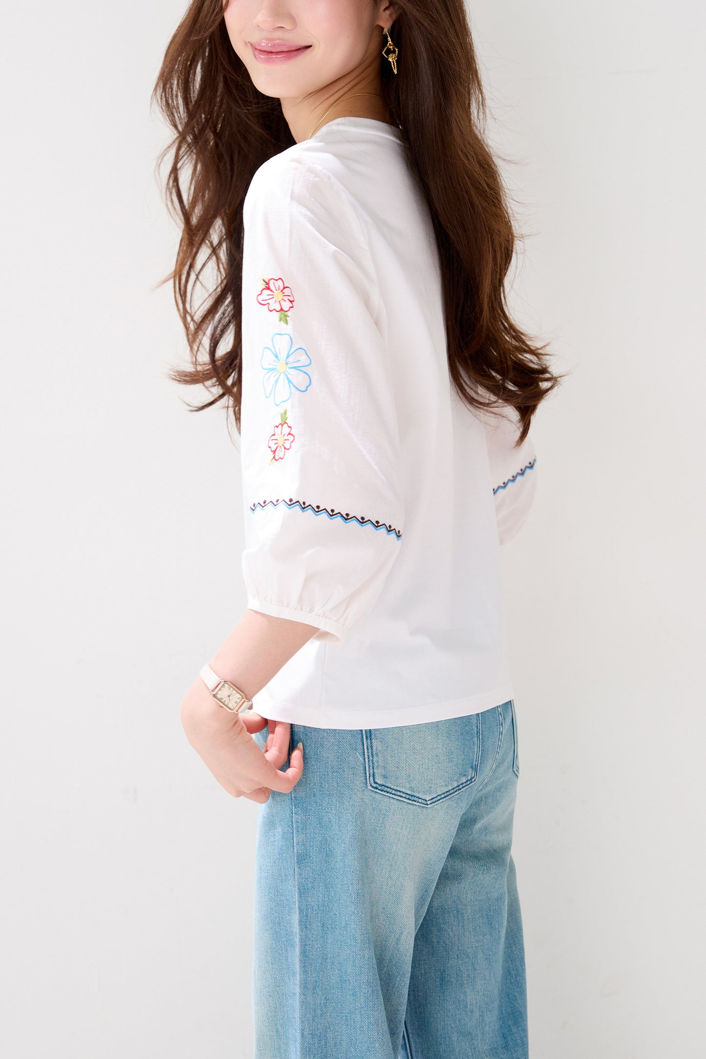 Lightweight Chic Floral Embroidered 3/4 Sleeve Summer Blouse