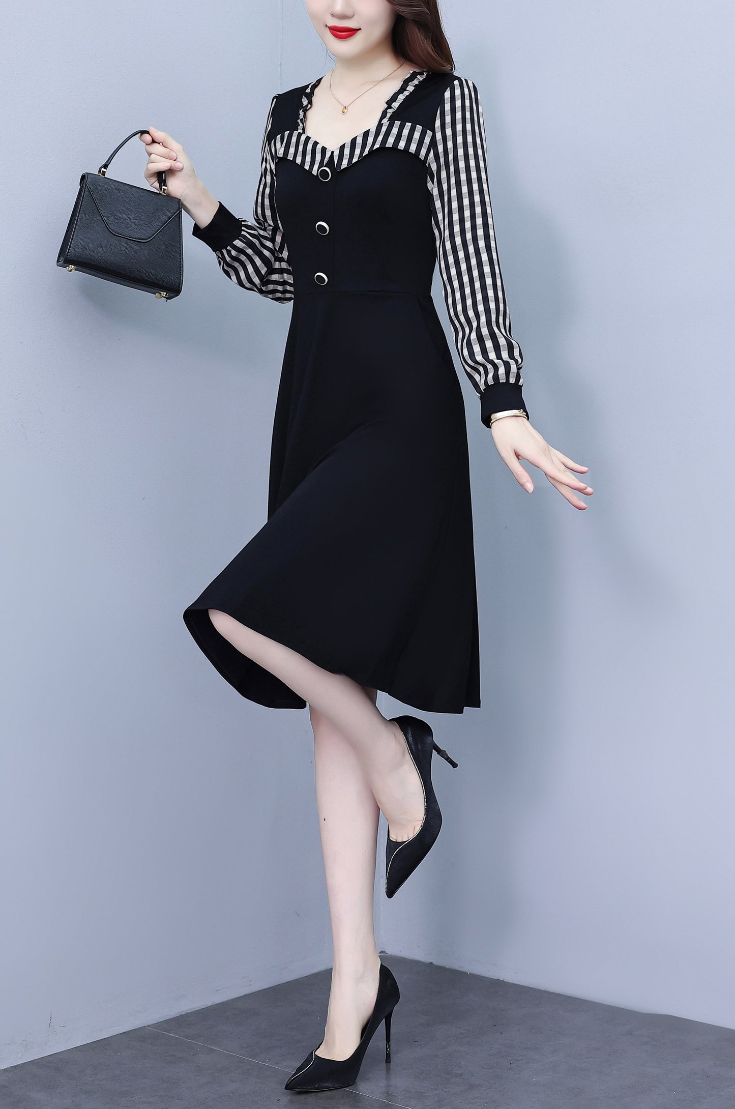 Women's Square Collar Long Sleeve Black Dress with Pocket - LAI MENG FIVE CATS