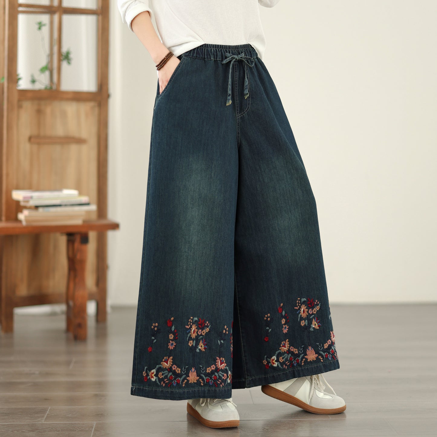 Women's Baggy Jeans Embroidery Elastic Waist Denim Pants