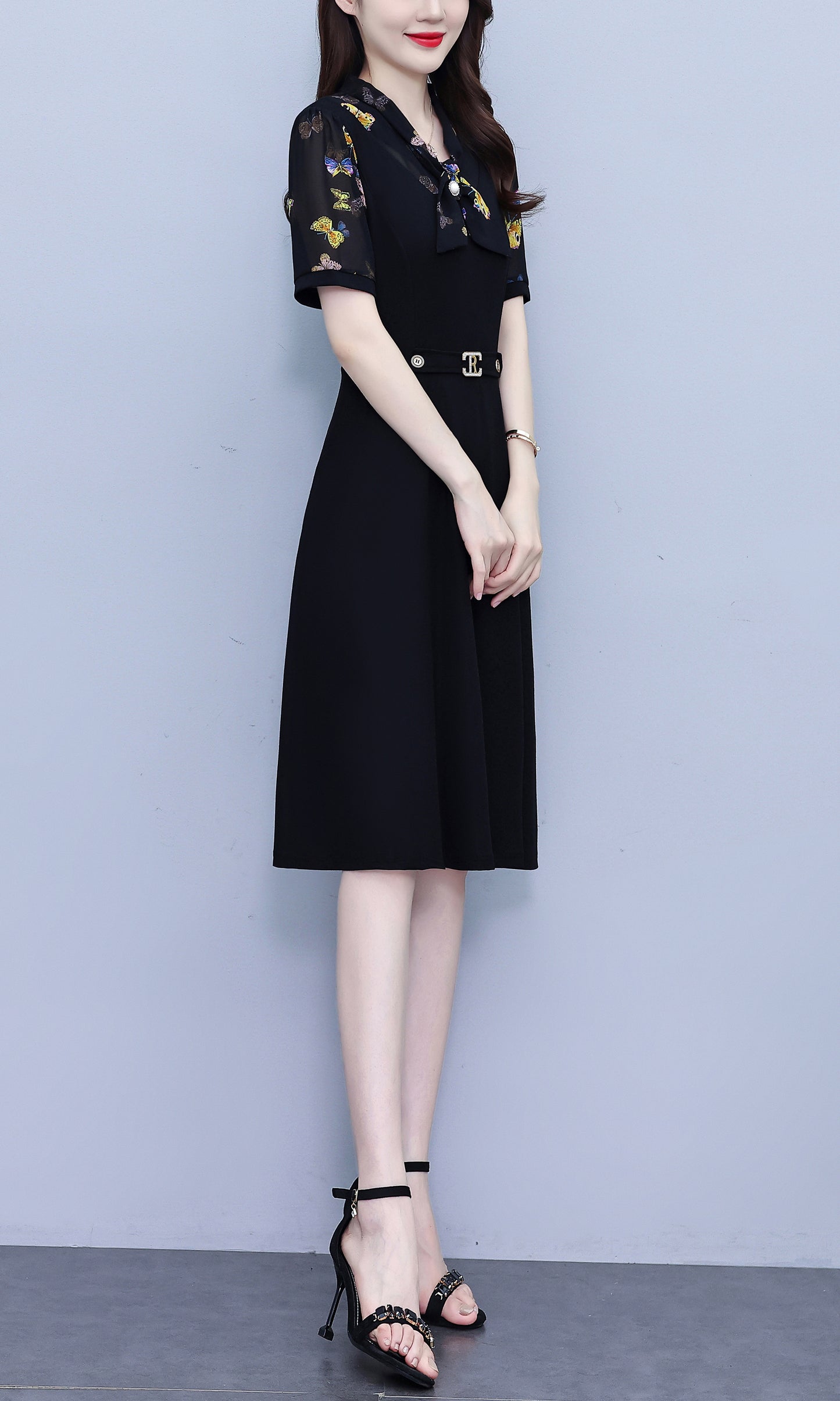 Women's Tie V-Neck Short Sleeve Pocket Midi Dress