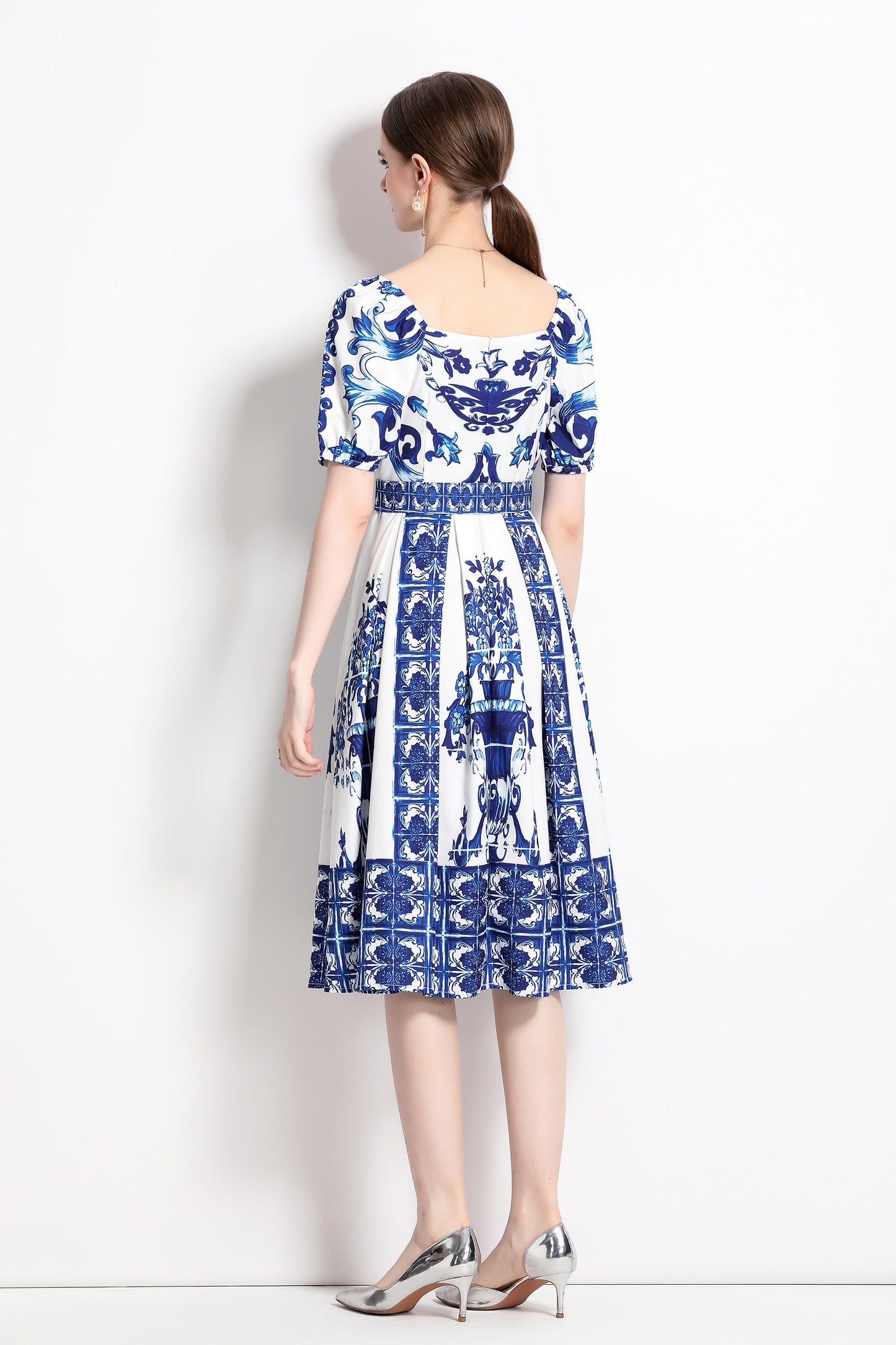 Blue Floral Print Vintage Short Sleeve Midi Dress with Belt