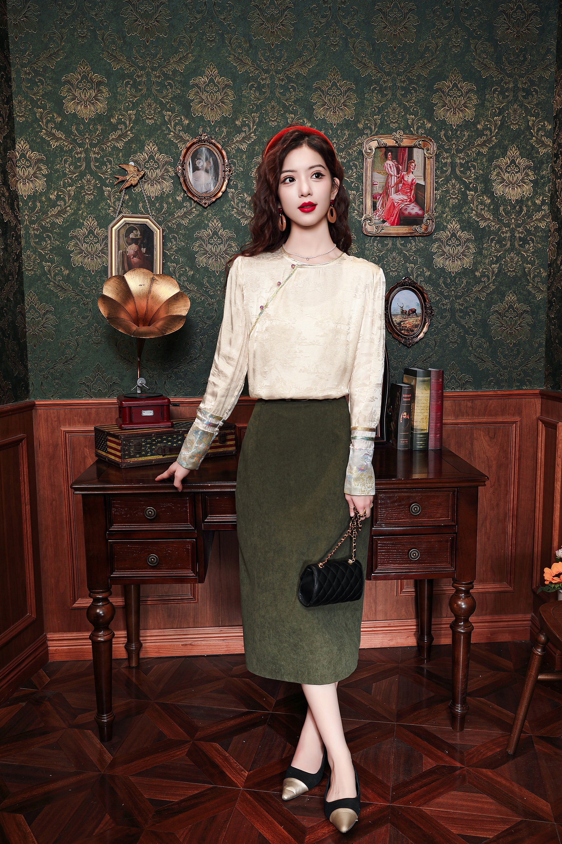 Women's Round Neck Jacquard Embroidery Blouses - LAI MENG FIVE CATS