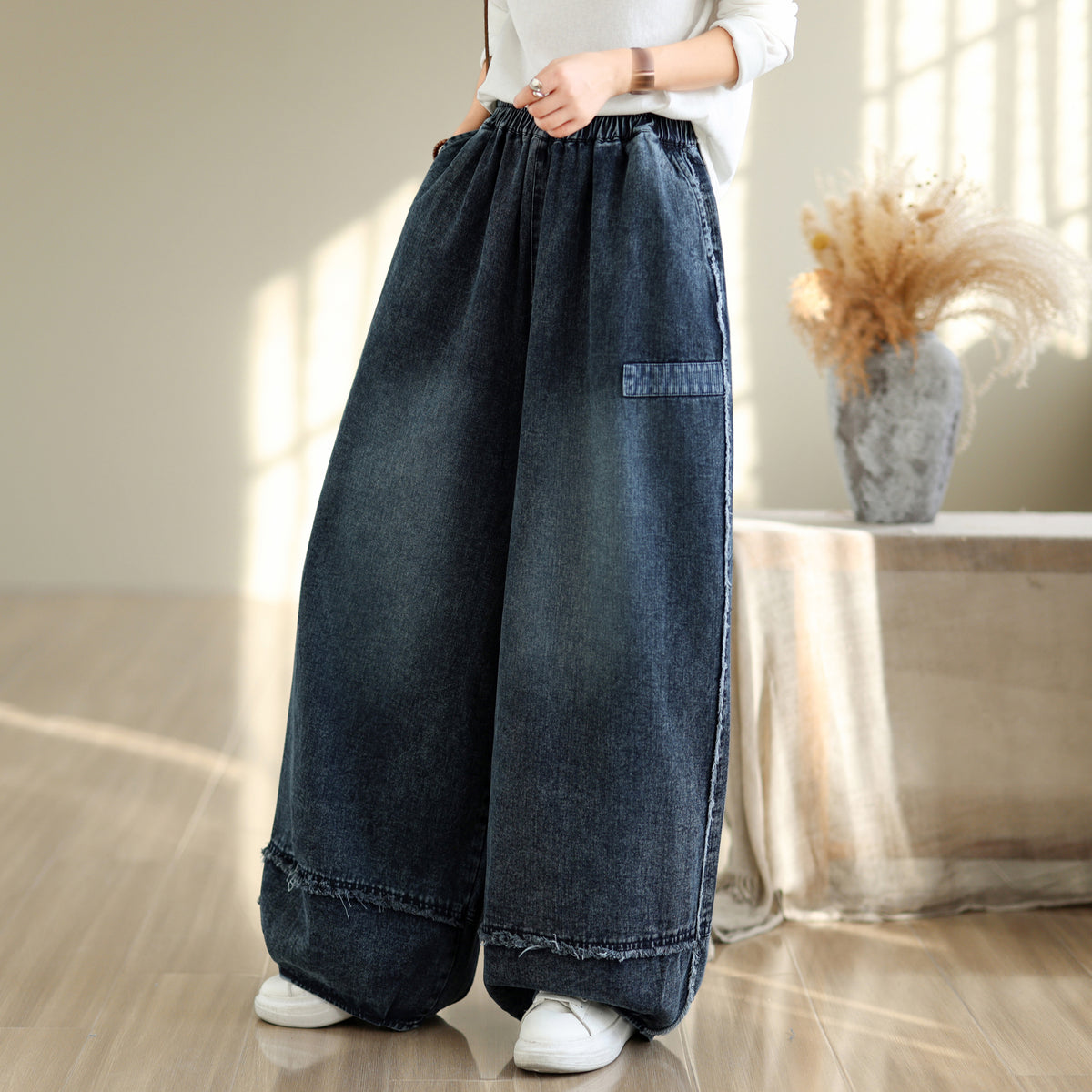 28669-Vintage Denim Wide-Leg Pants with Frayed Hem & Elastic Waist