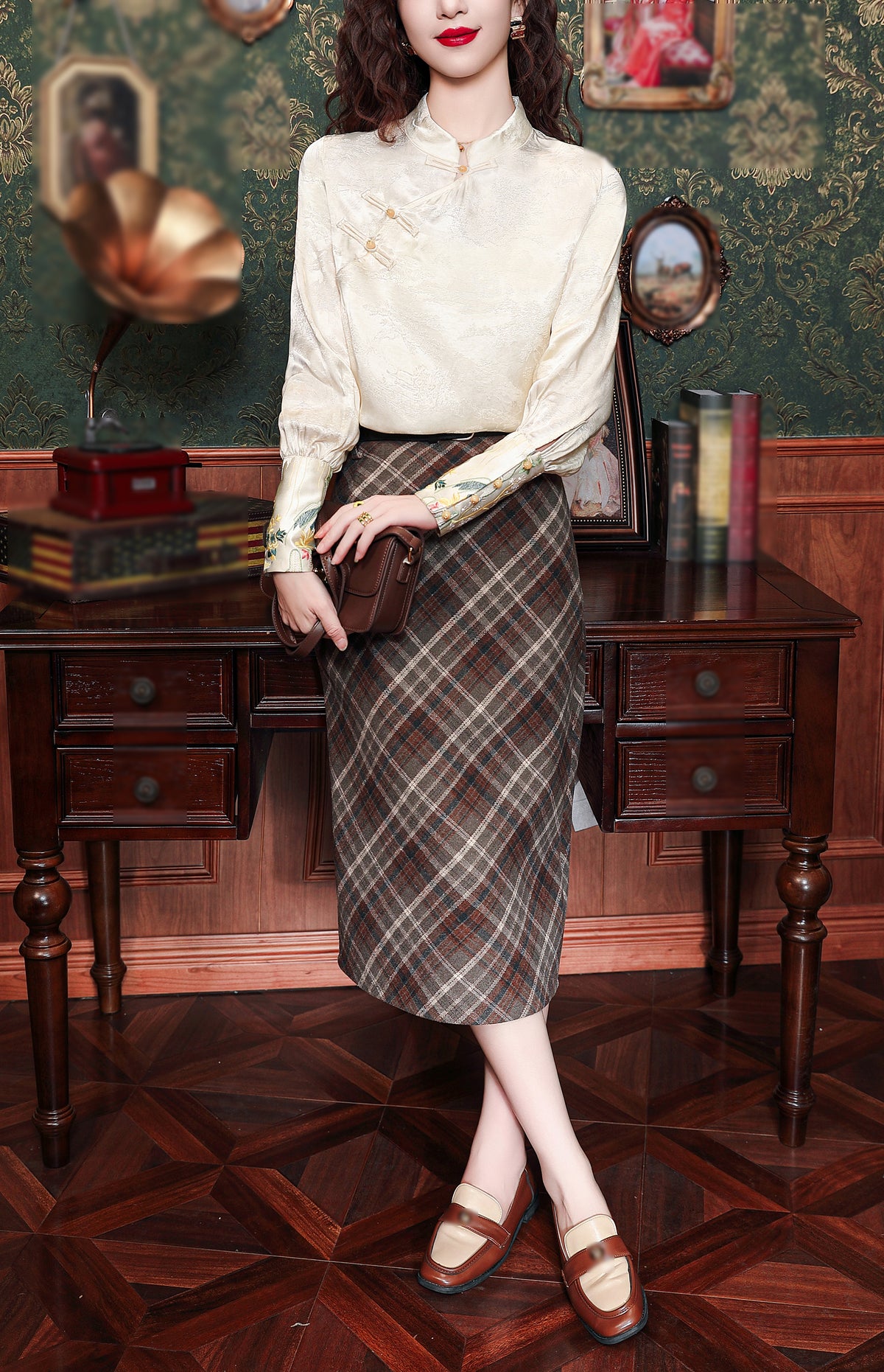 Elegant New Chinese Style Cream Satin Blouse with Floral Cuffs