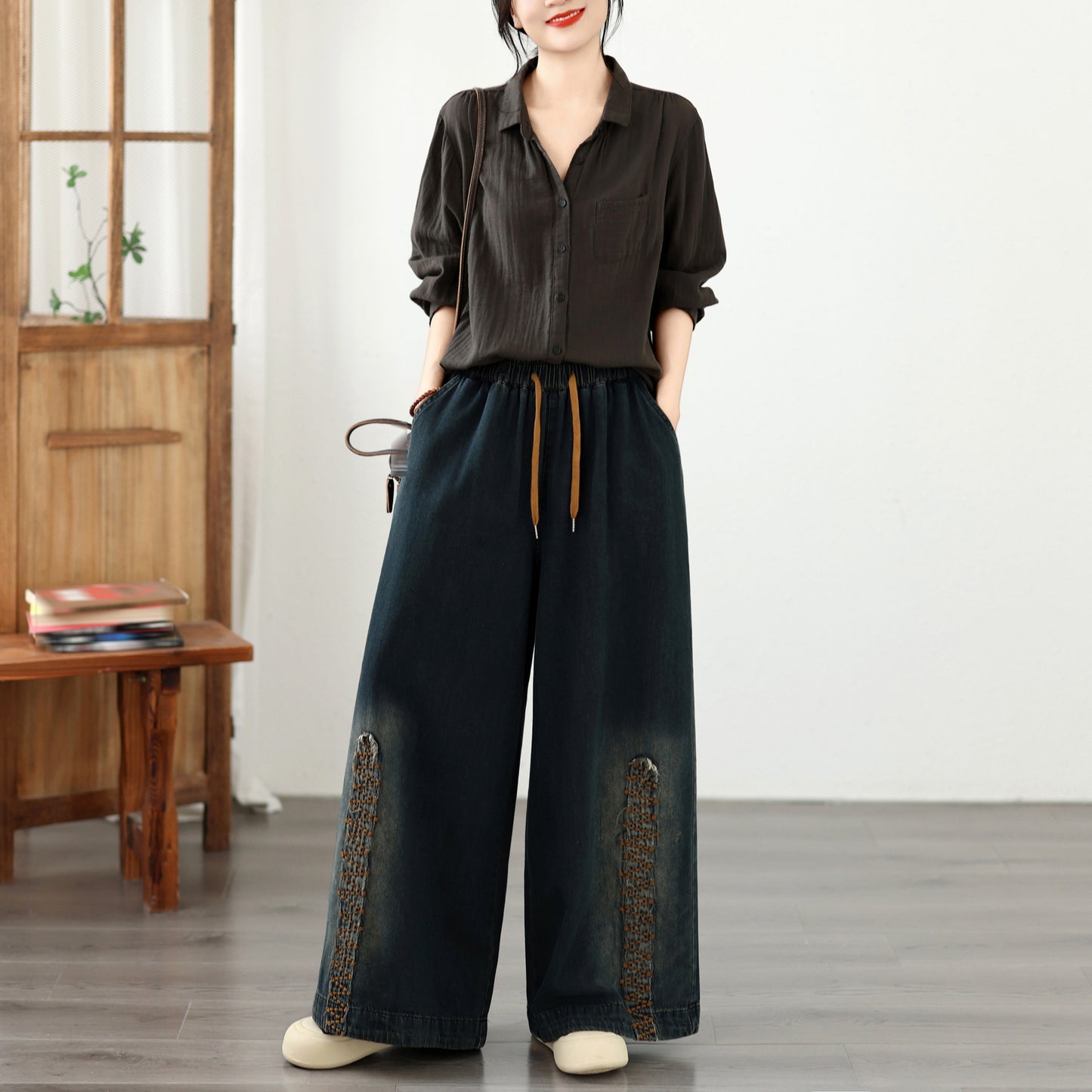 Vintage Washed Wide-Leg Jeans with Boho Embroidery
