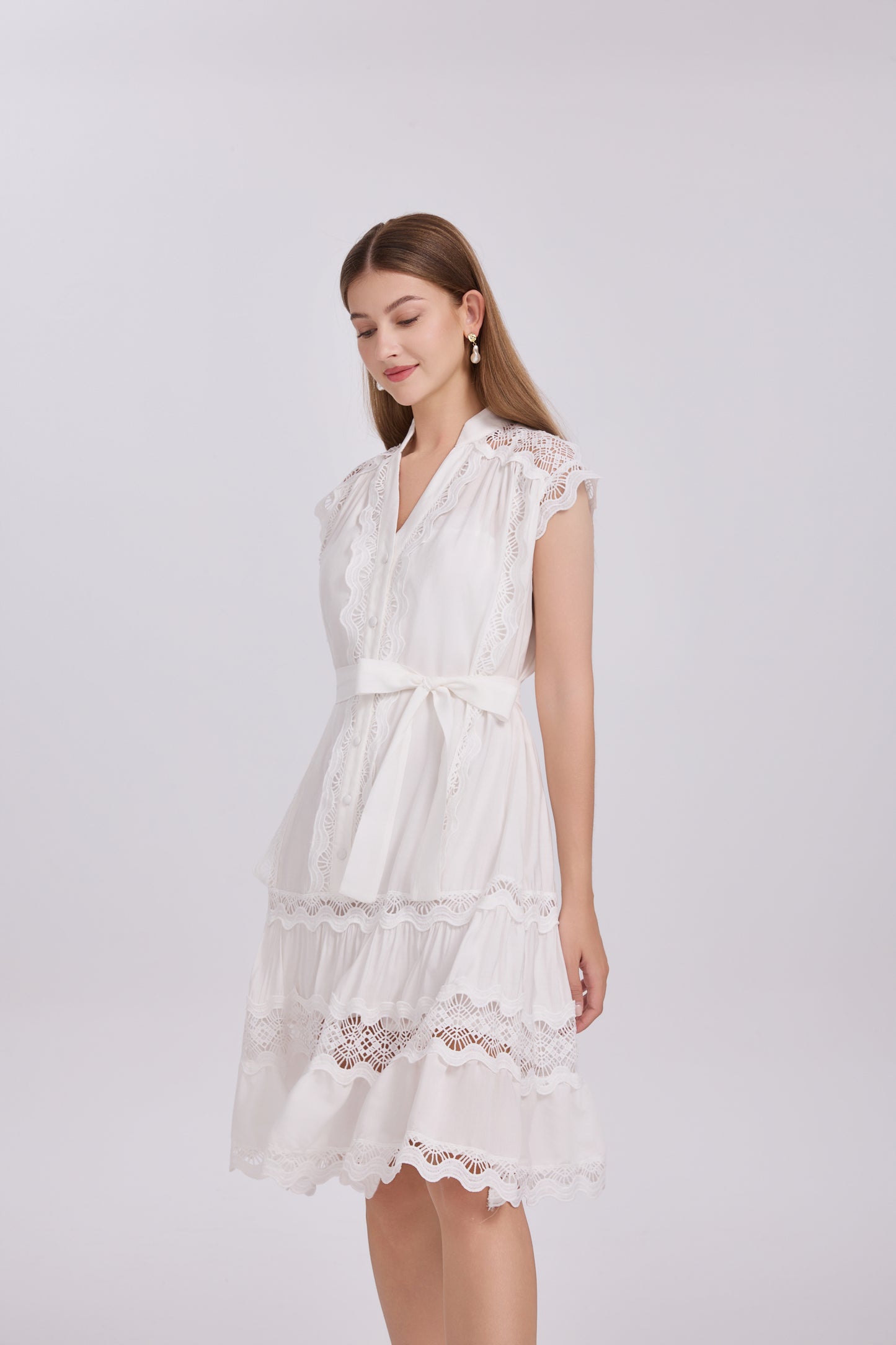 Women's Lace Sleeveless V-Neck Ruffle Midi Dress