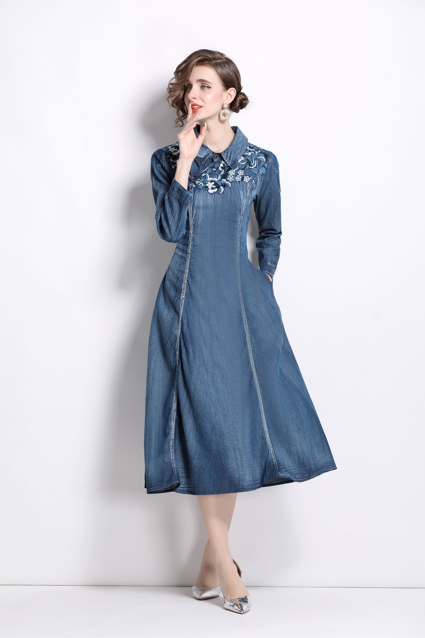 Women's vintage embroidered pocket denim midi dress