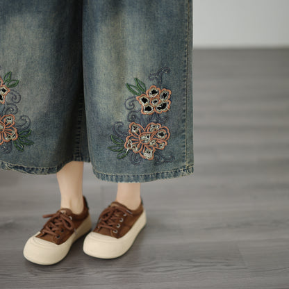 Embroidered Elastic Waist Cropped Jeans – Floral Edition