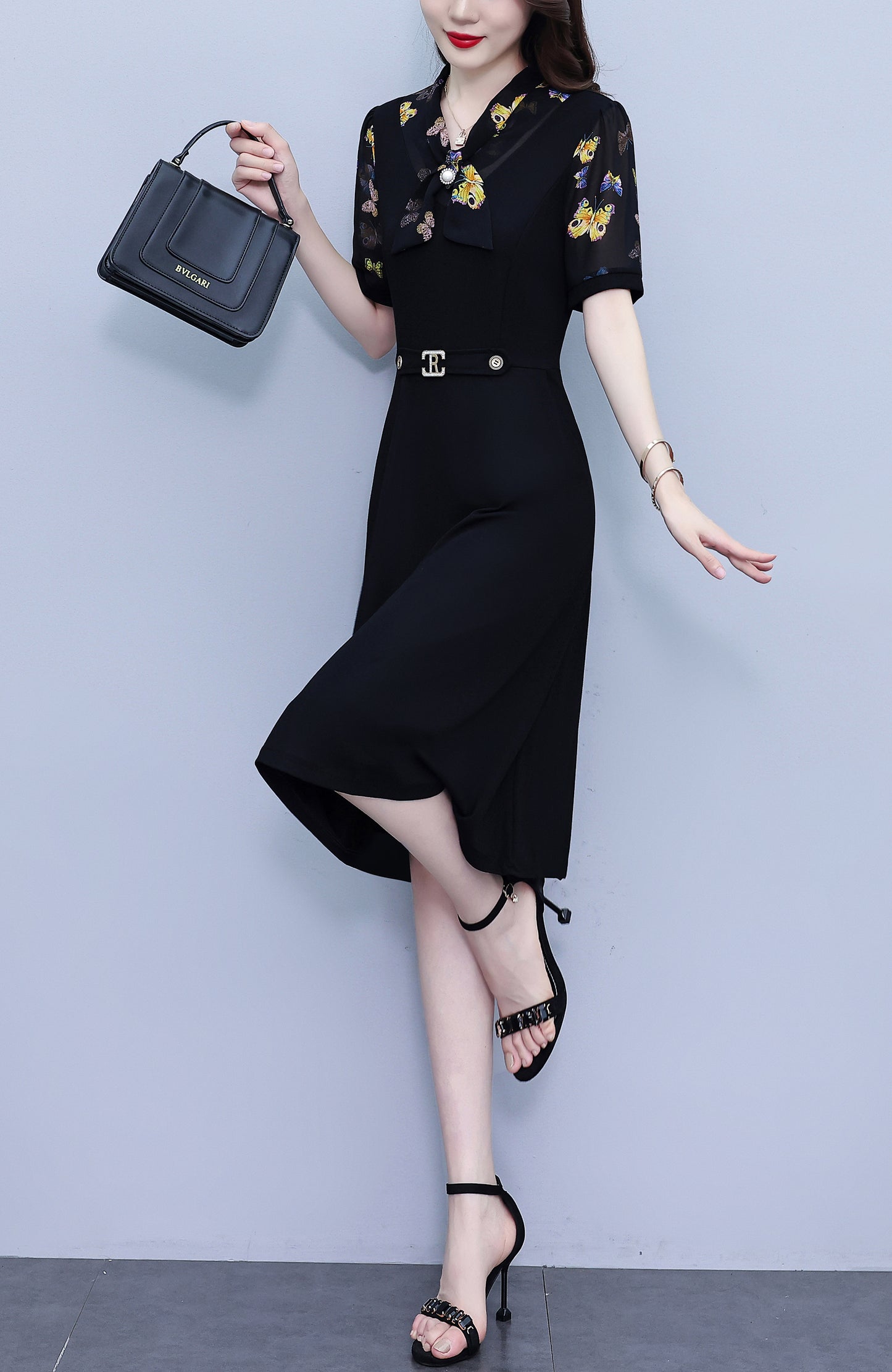 Women's Tie V-Neck Short Sleeve Pocket Midi Dress