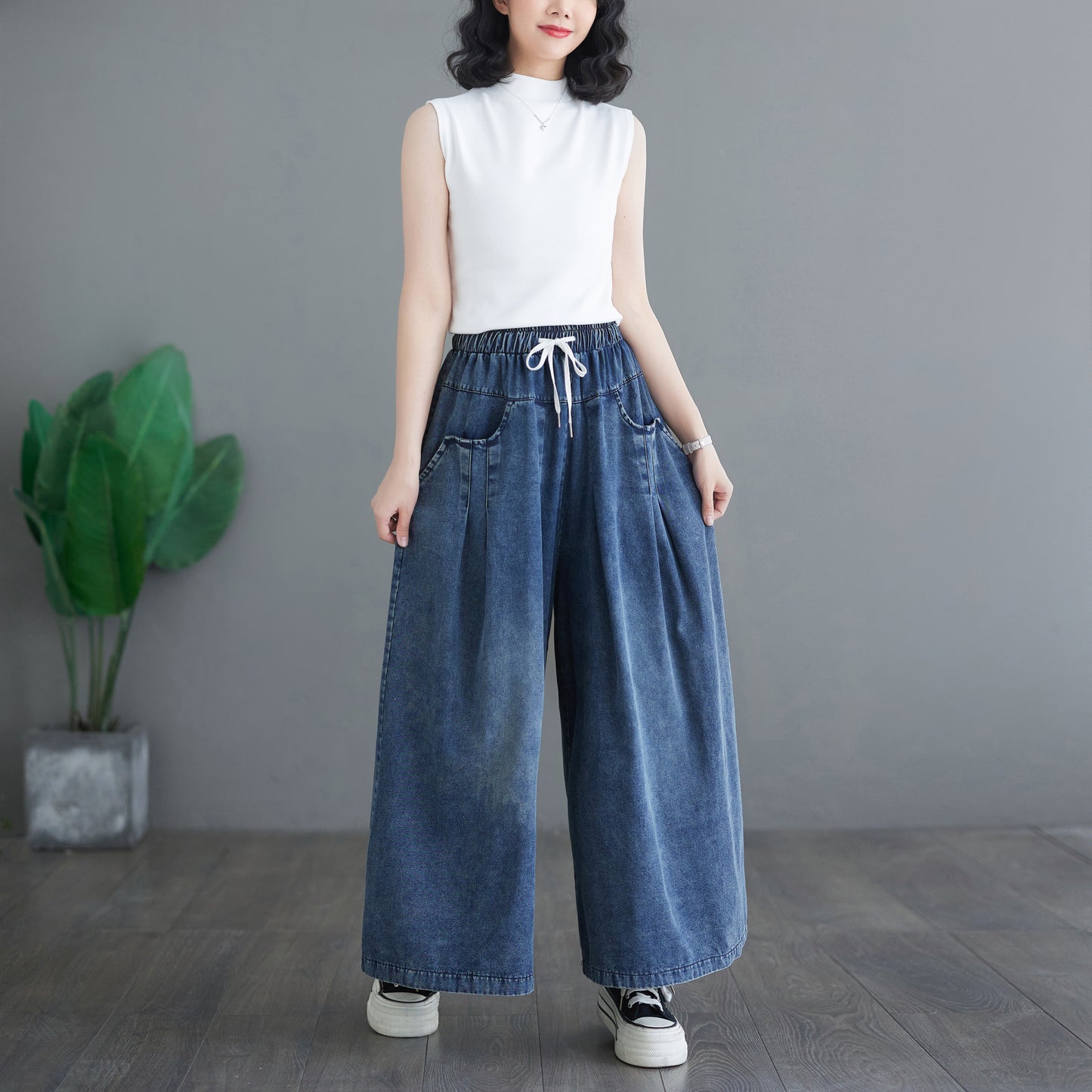 Loose Elastic Waisted Drawstring Wide Leg Pants