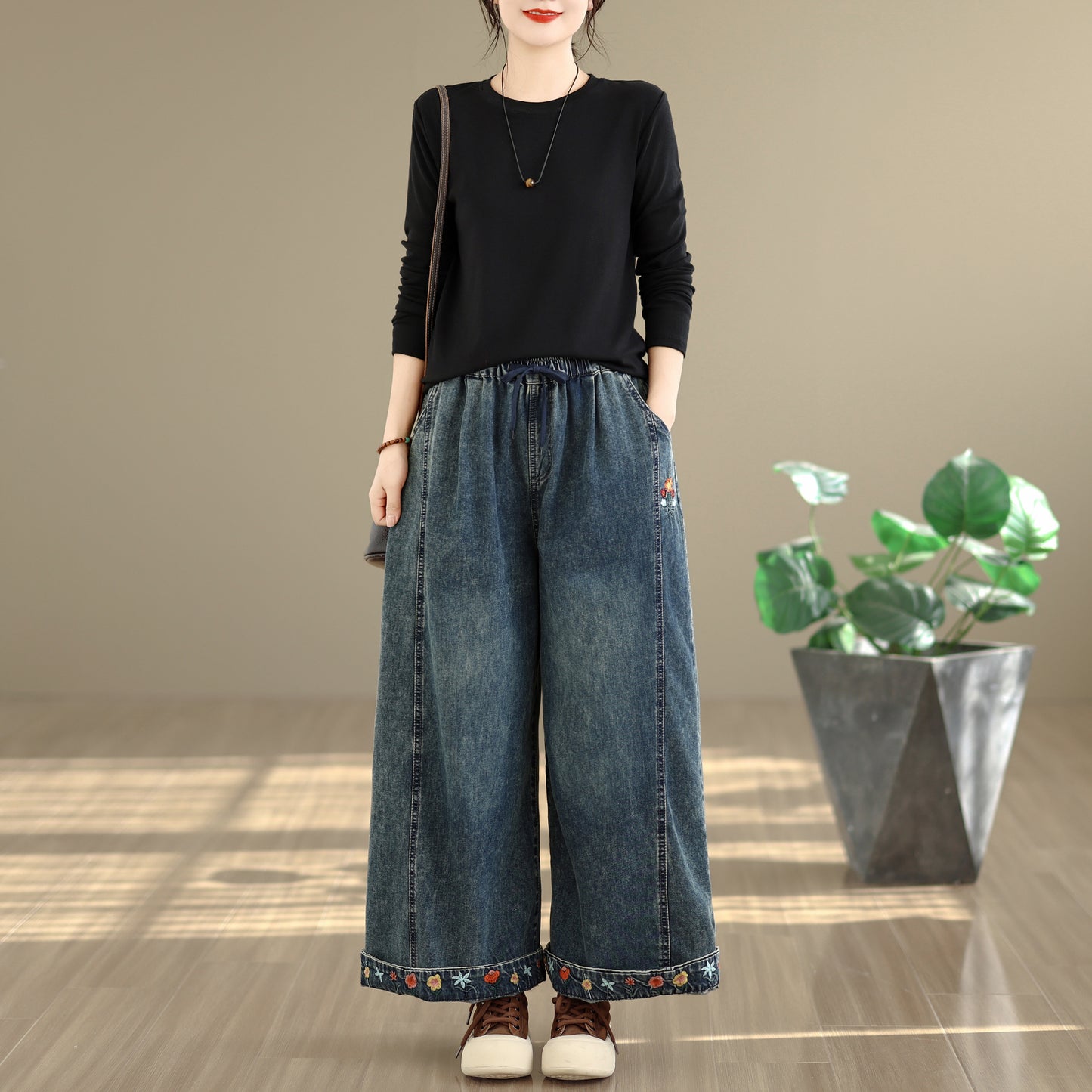 26-Women's Denim Wide Leg Baggy Elastic Waist  Jeans