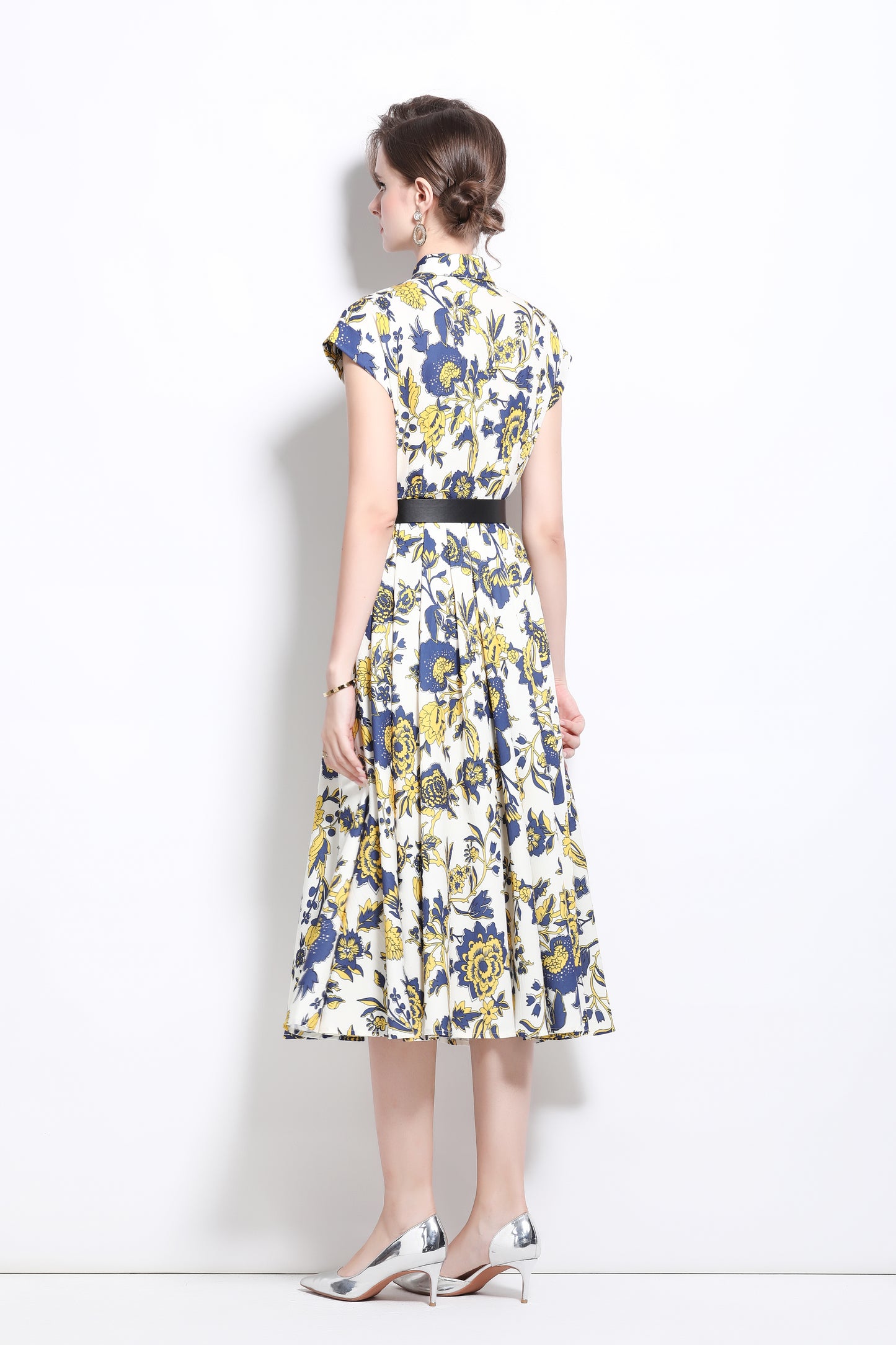 Women's Short Sleeves Collar Printed Buttons Midi Dress
