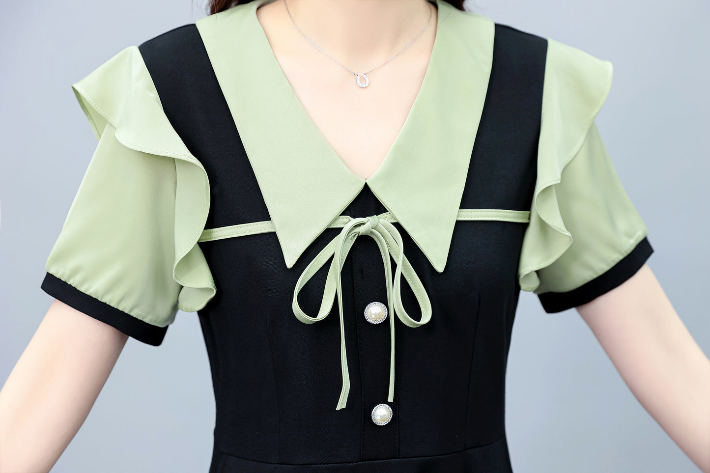 26-Women's Lapel V-Neck  Pockets Midi Dress