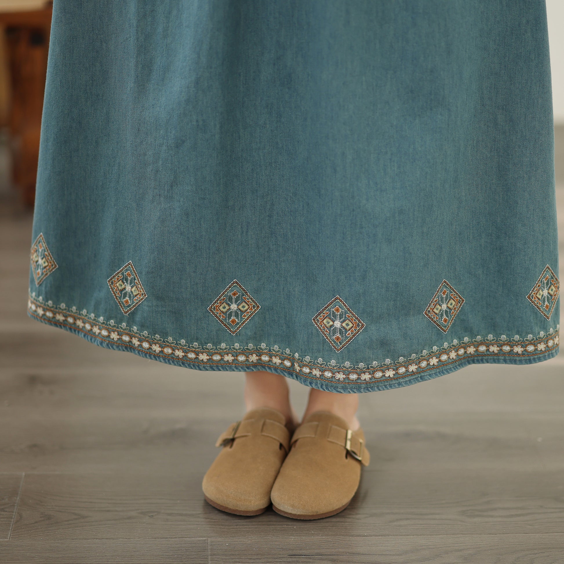 Women's Embroidered Elastic Waist Denim Jean Maxi Skirt Pocket - LAI MENG FIVE CATS