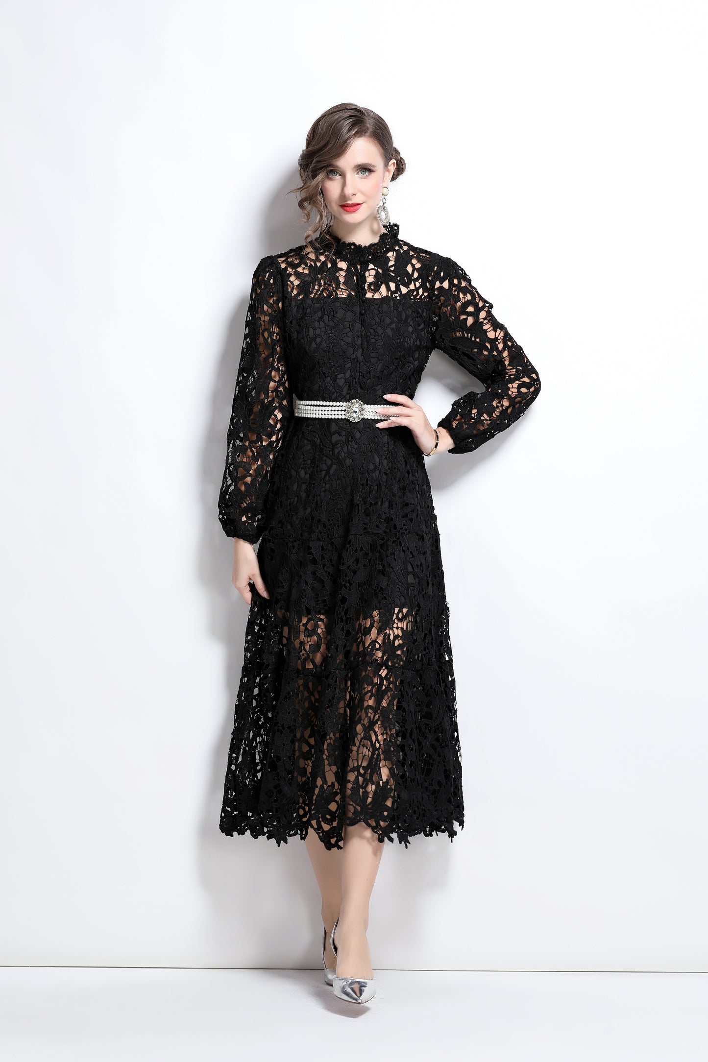 Elegant vintage lace midi dress