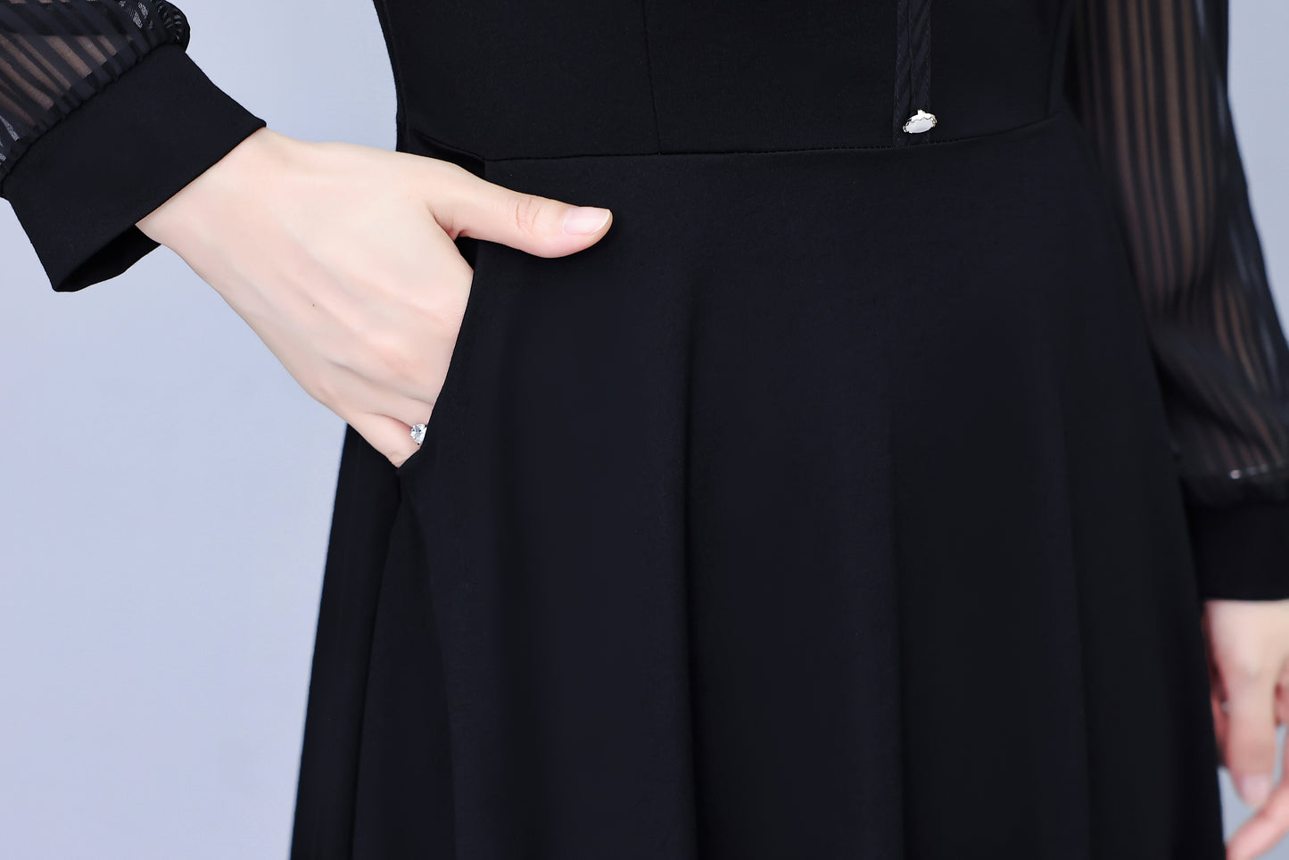 Women's V-Neck Long Sleeve with Pockets Black Dress