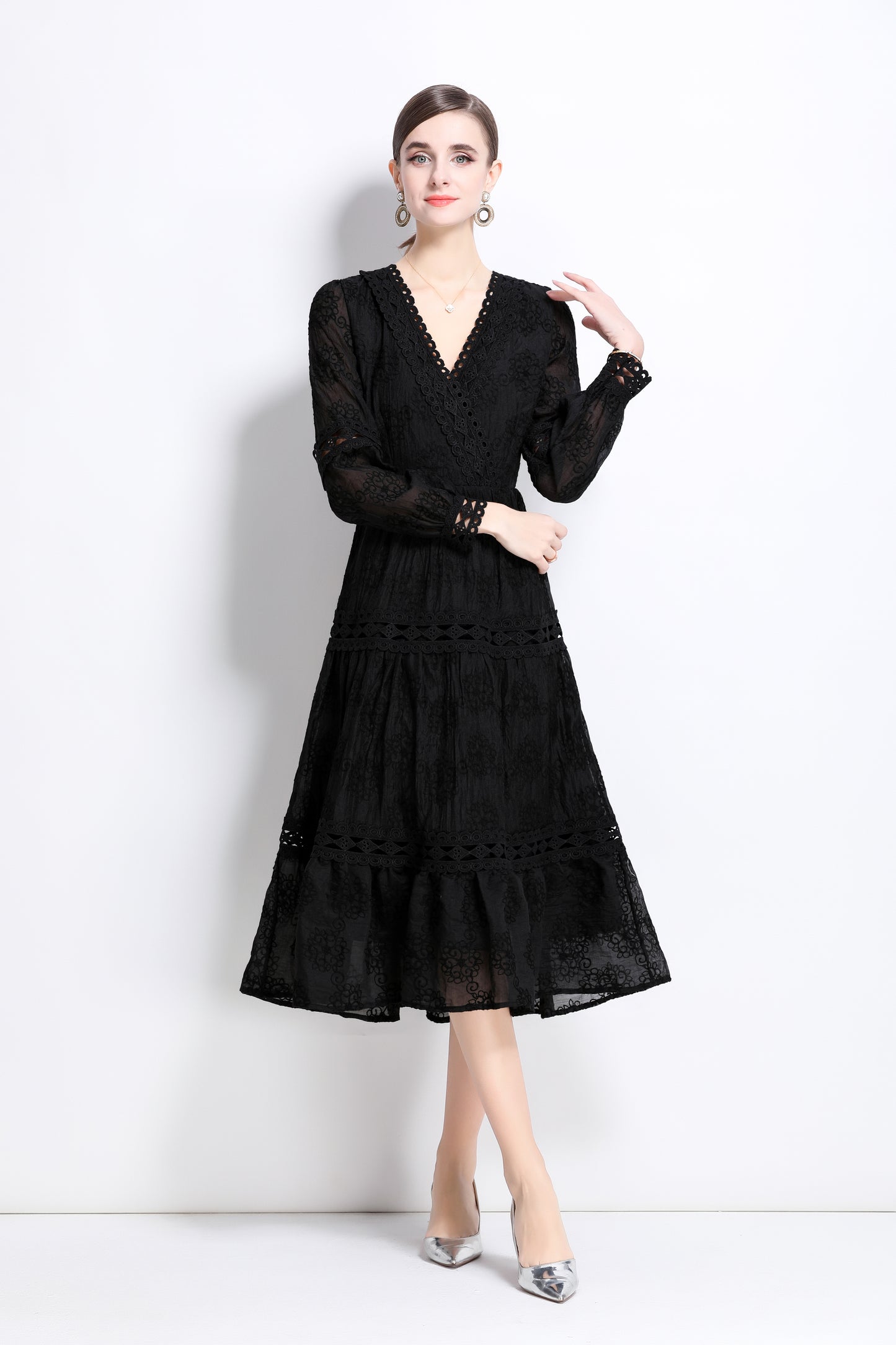 Women's Lace V-Neck Embroidery Hollow Midi Dress