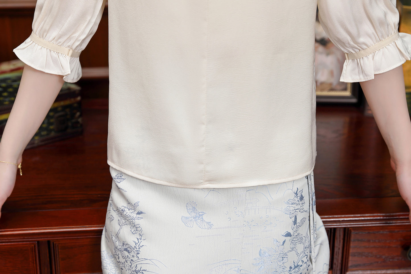 Women's Chinese Style Jacquard Short Sleeve Blouse