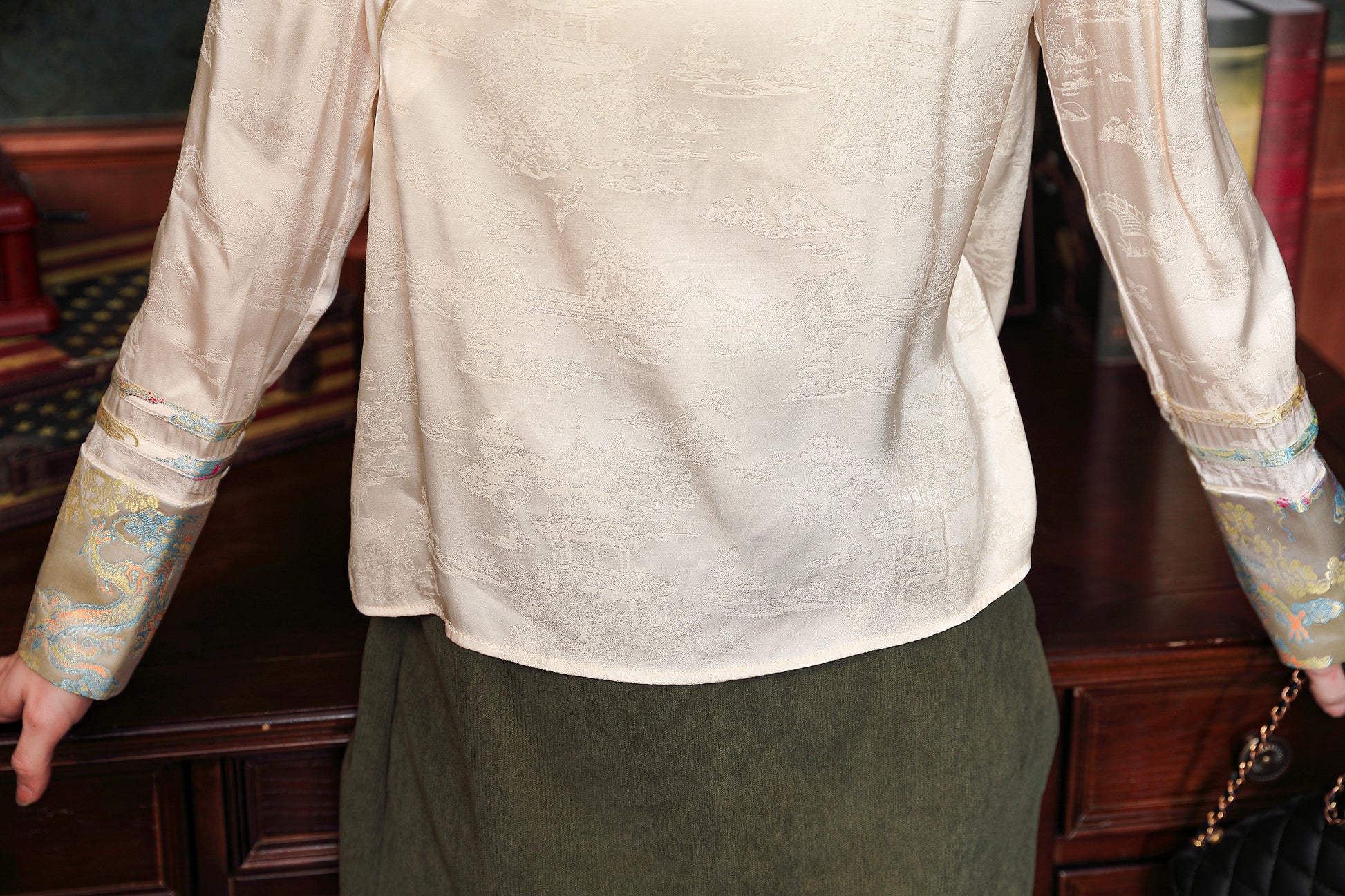 Women's Round Neck Jacquard Embroidery Blouses - LAI MENG FIVE CATS