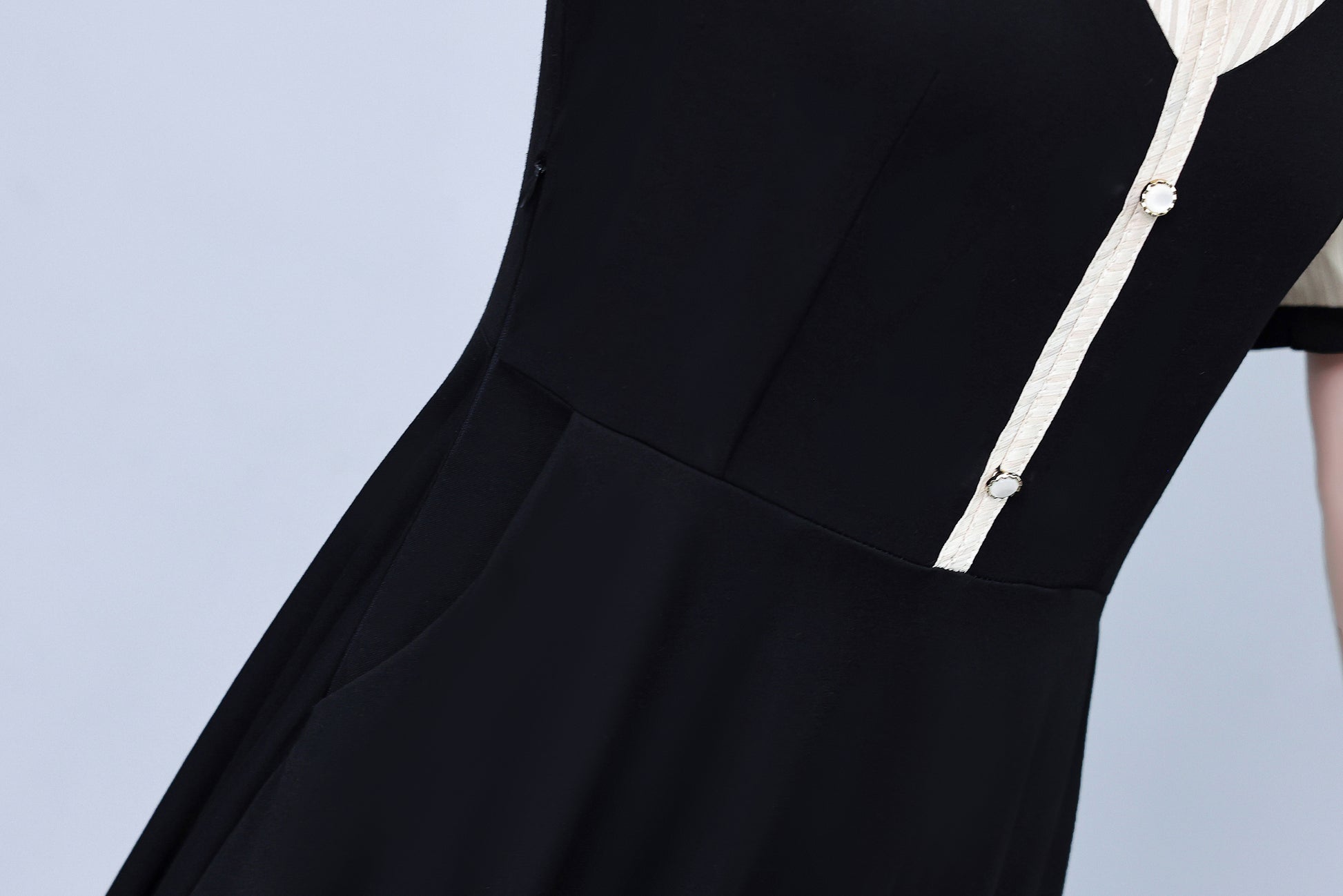 Women's Lapel V-Neck Pocket Short Sleeve Midi Dress - LAI MENG FIVE CATS