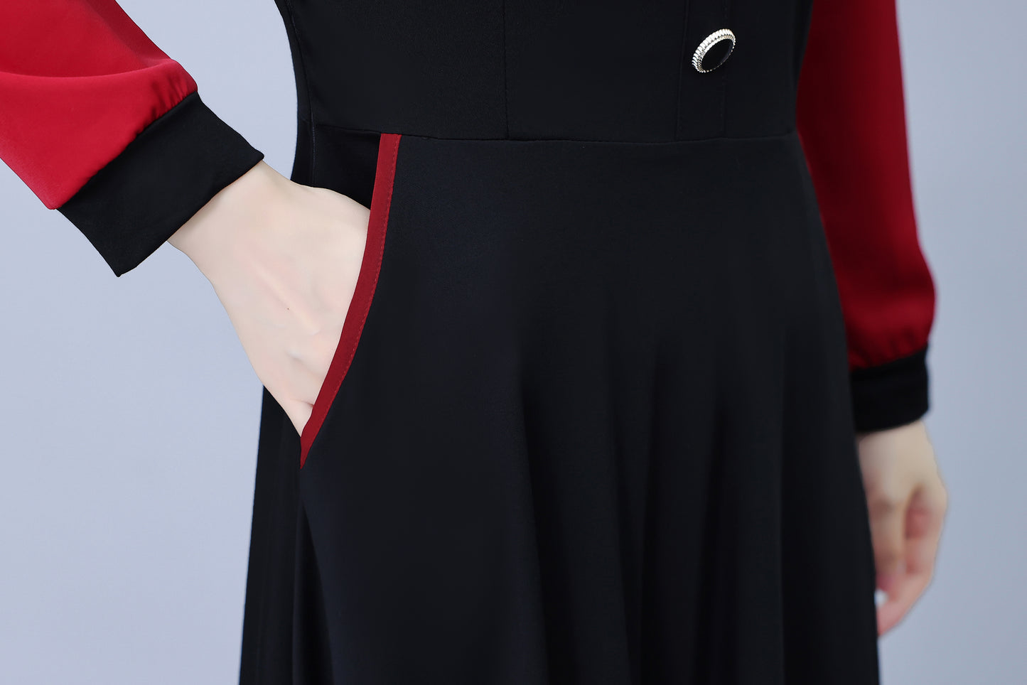 Women's Peter Pan Collar Long Sleeve Black Dress with Pocket