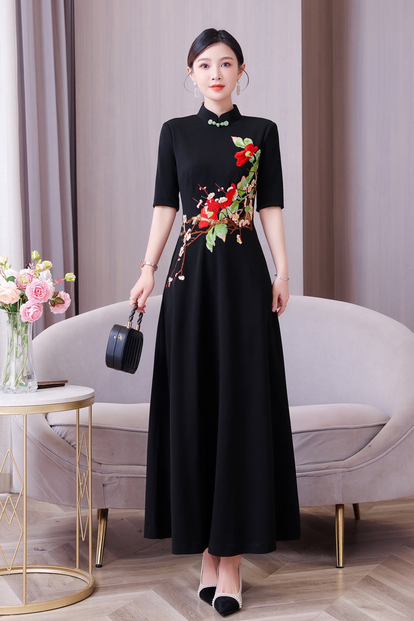 Women's Classic Embroidered Cheongsam Maxi Dress