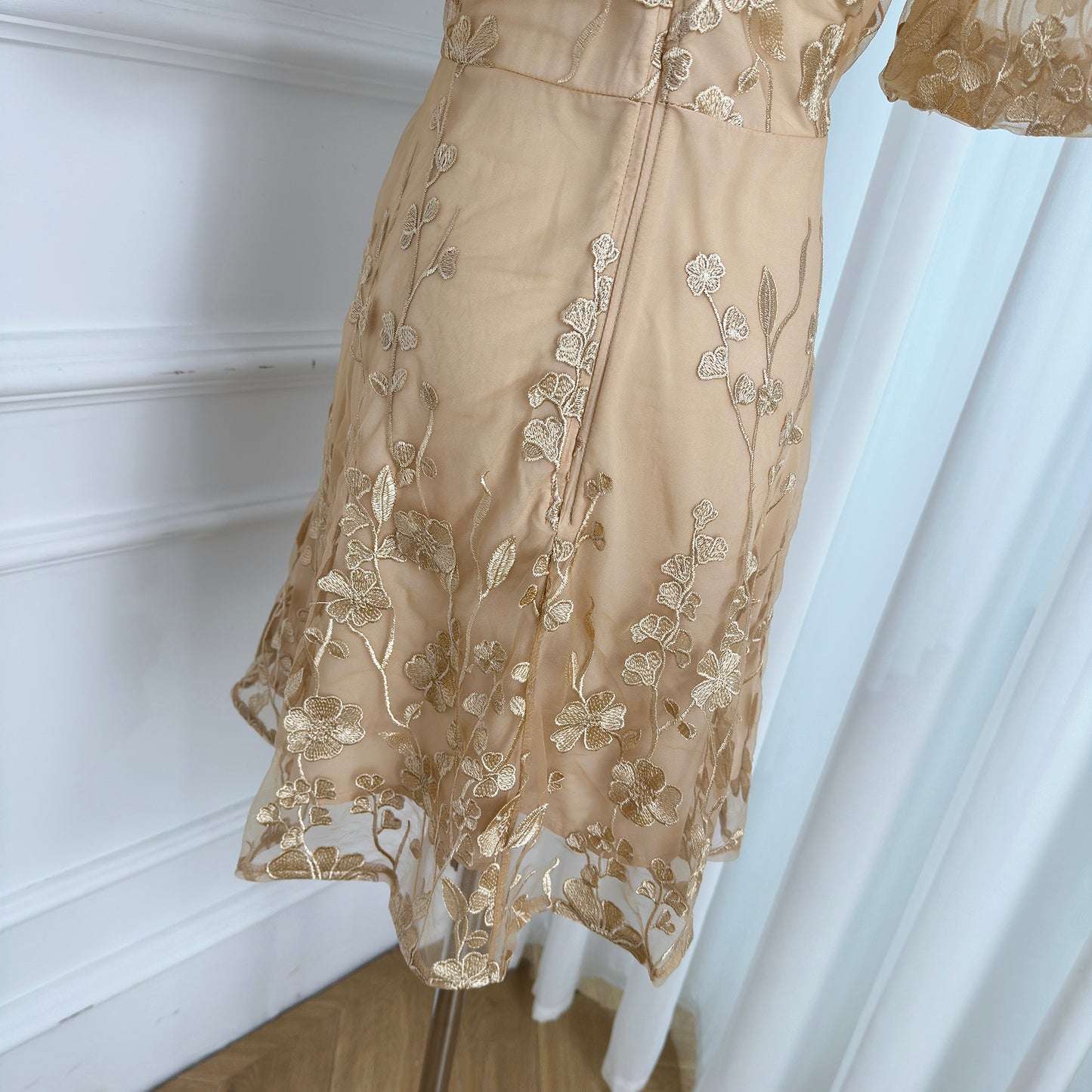 Light Khaki Floral Embroidered Mini Dress in Quiet Luxury Style – LAI MENG  FIVE CATS