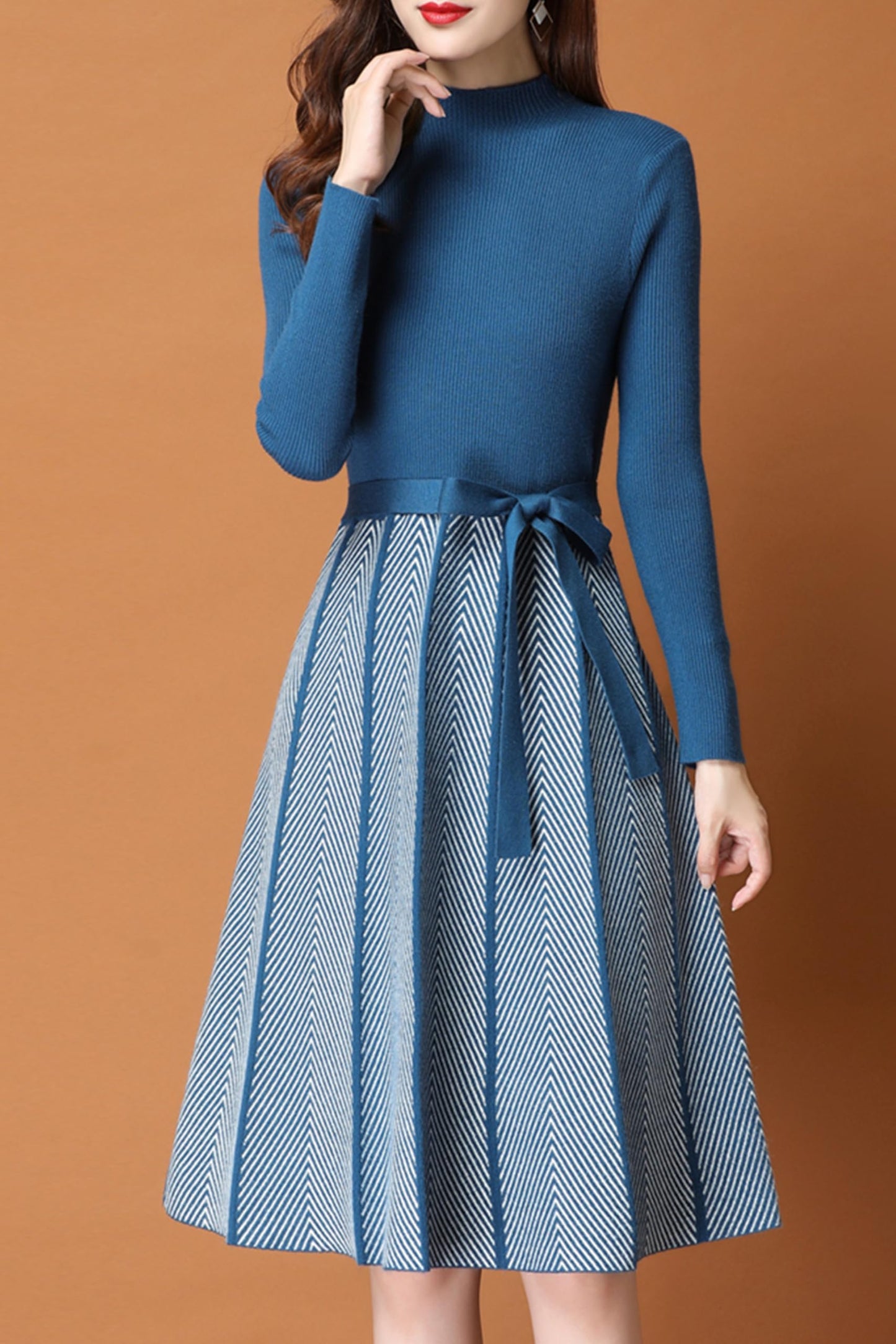 Elegant Knit Pullover Midi Dress