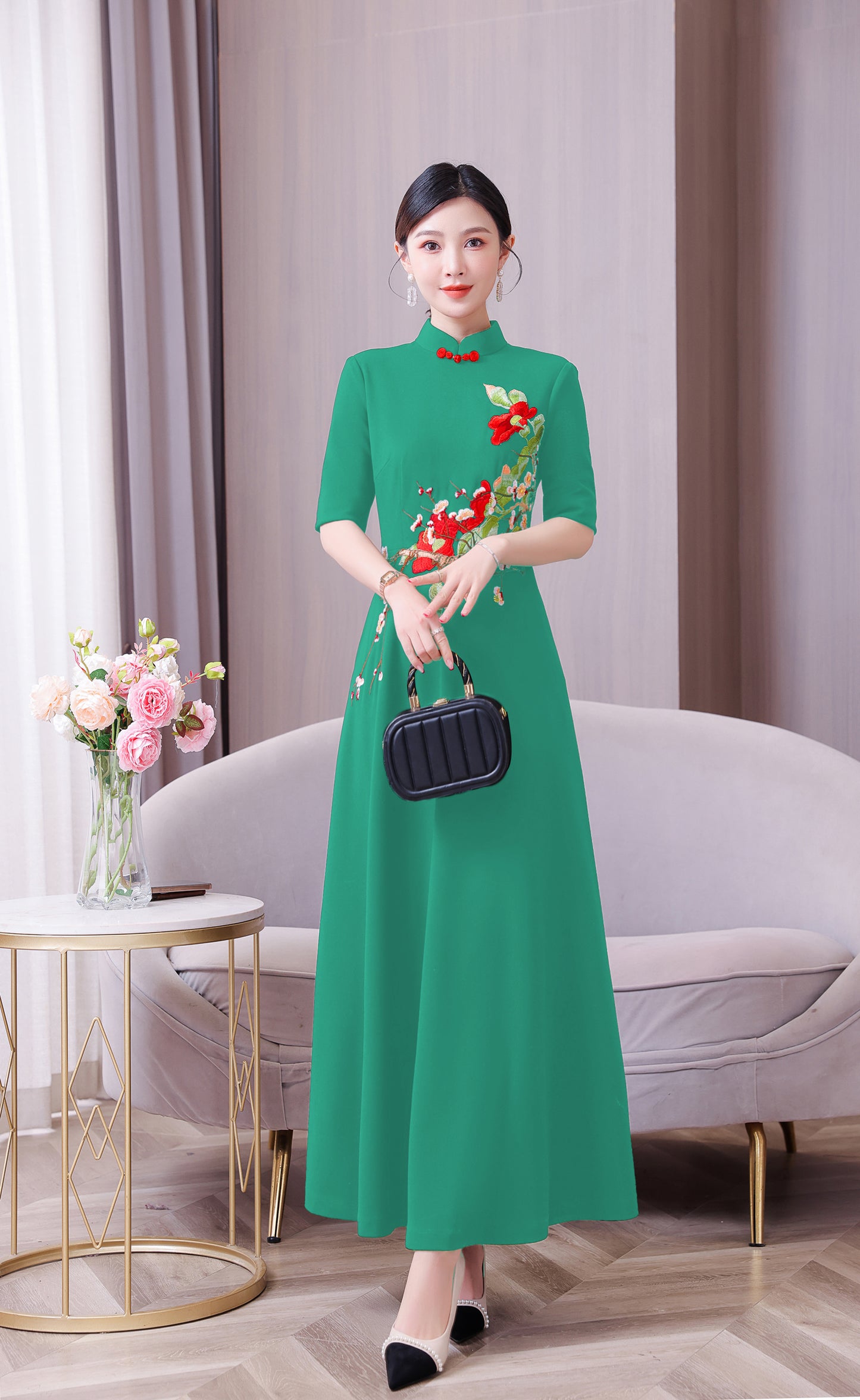 Women's Classic Embroidered Cheongsam Maxi Dress