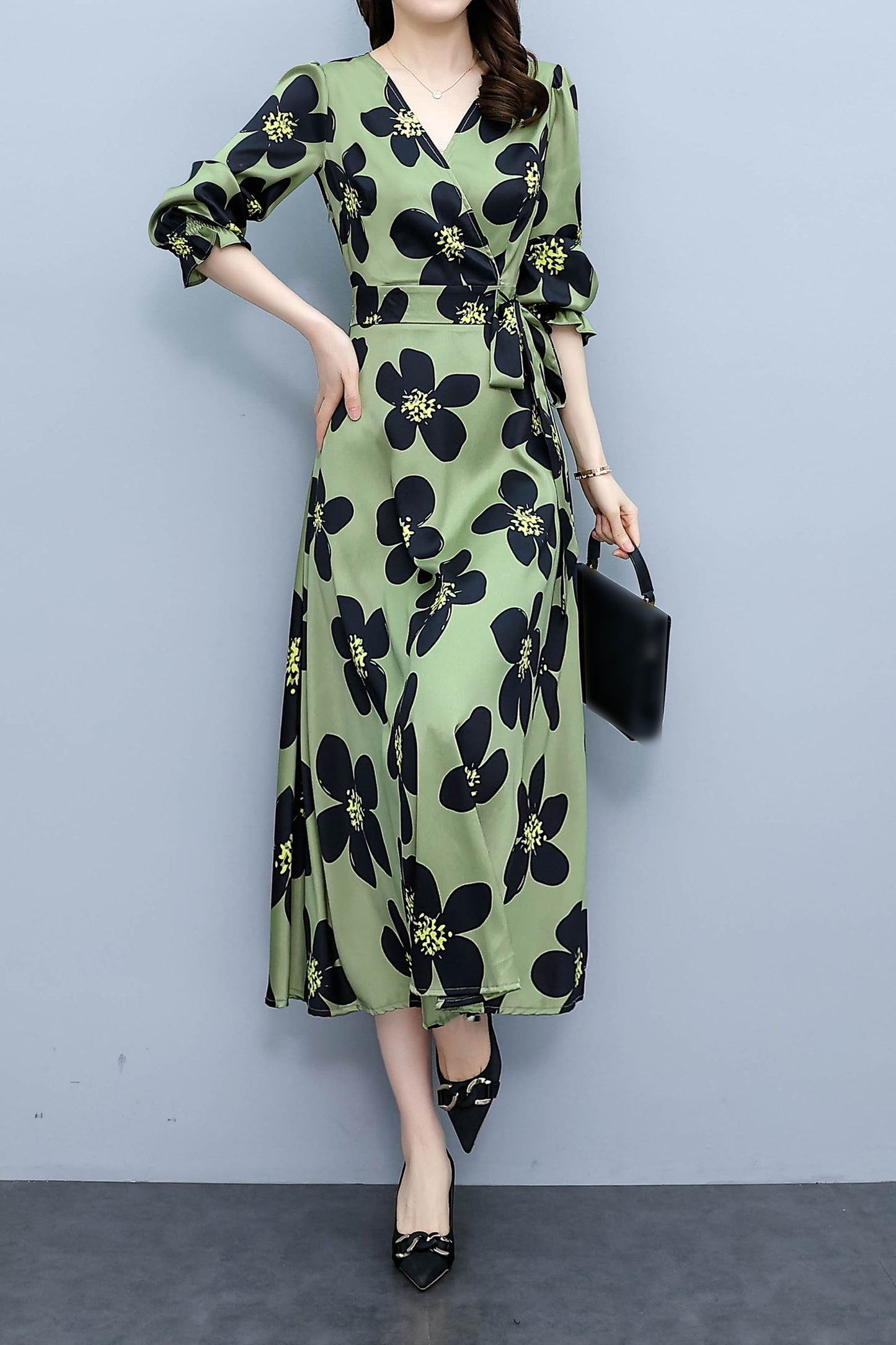 Green V-Neck Long Sleeve Print Maxi Dress