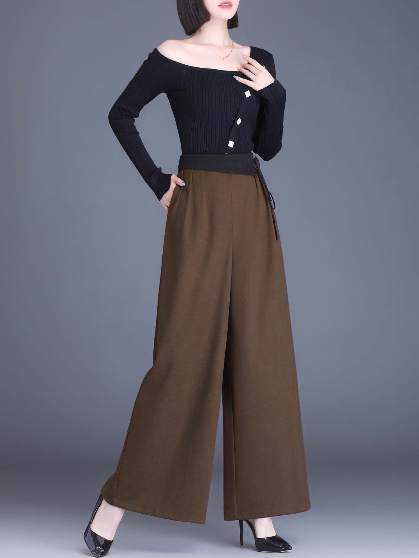 Brown High Waist Solid Wide Leg Trousres with Pocket