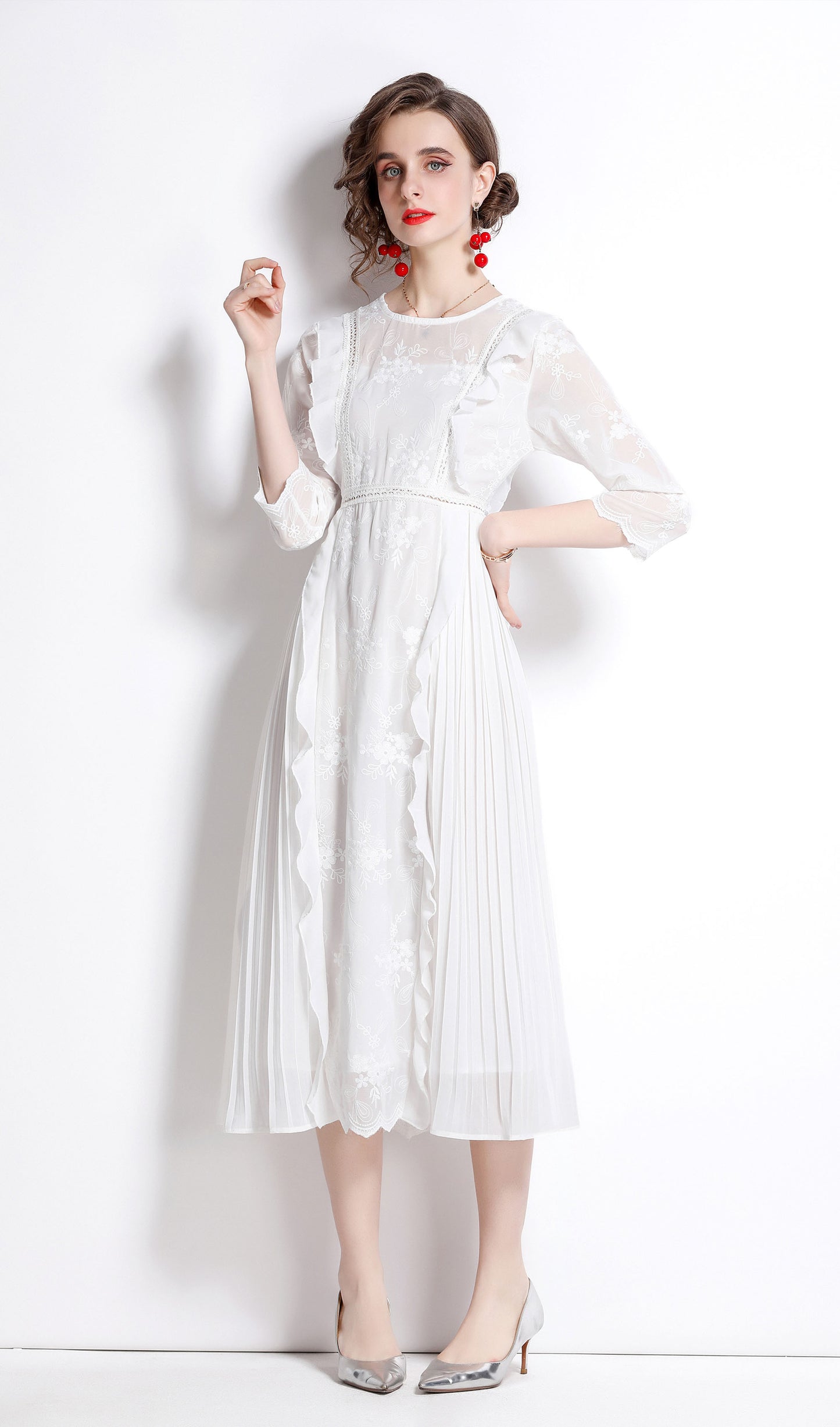 White Round Neck 3/4 Sleeve Lace Midi Dress