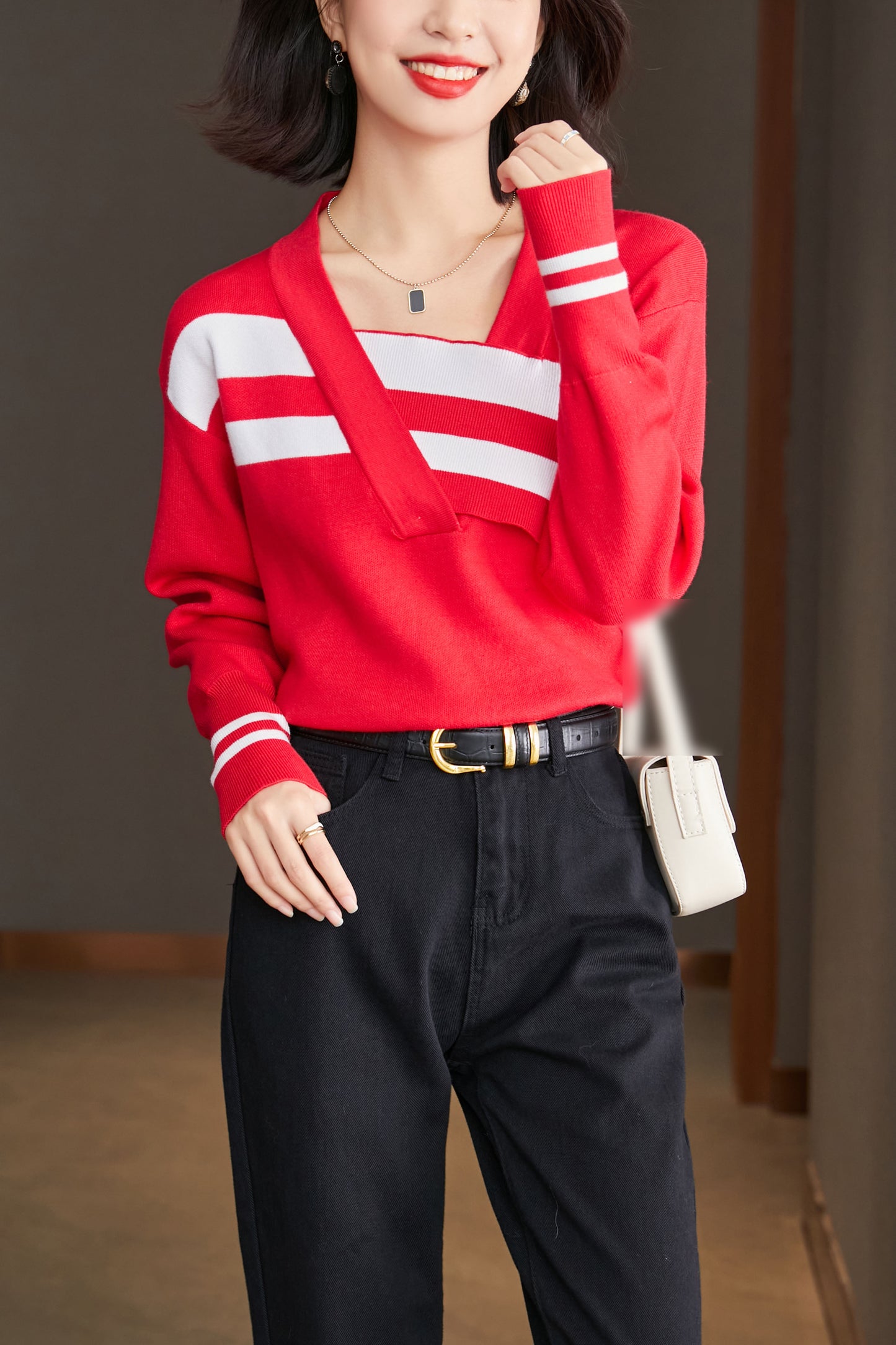 Red Knit Stripe V neckline Pullover T-Shirt